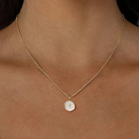 Collana di protezione con perla e croce