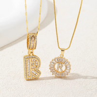 Collane con iniziale in Zircone placcato oro e argento | Set 2 pezzi