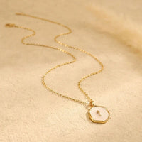 Collana di protezione con perla e croce