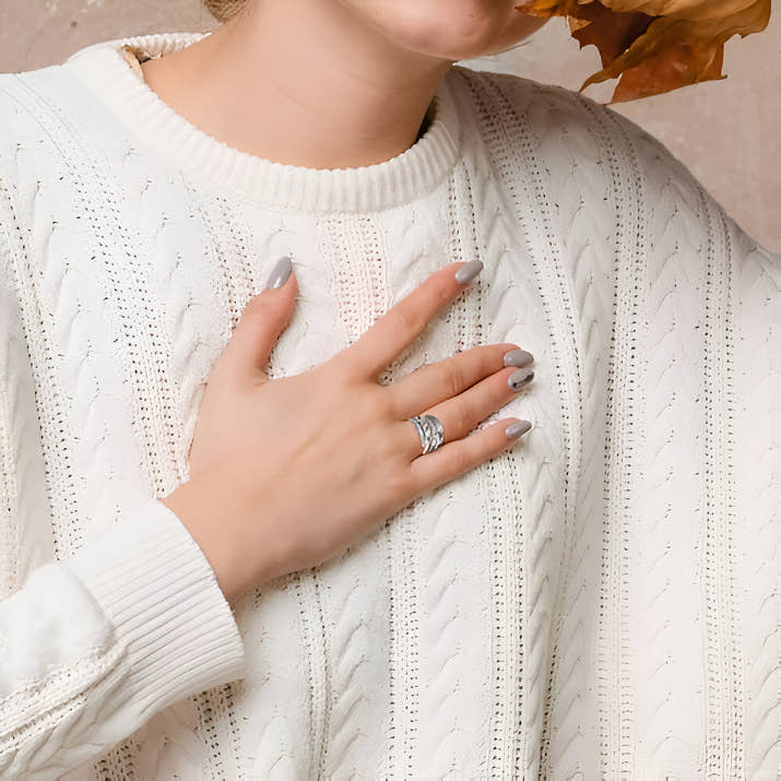 Anello Piuma d’Angelo™ – Protezione Sempre con Te